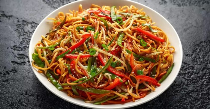 Mein chow noodles chowmein sauce recipetineats shaoxing chop recipetin down healthy wok